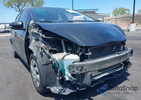 2015 Toyota Prius C Three из США, поврежденный, VIN JTDKDTB35F1106470